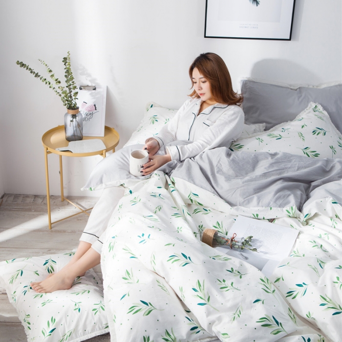 91家纺网 家纺一手货源 找家纺 涵宸家纺 新款13372流苏款加厚全棉刺绣四件套 抹绿