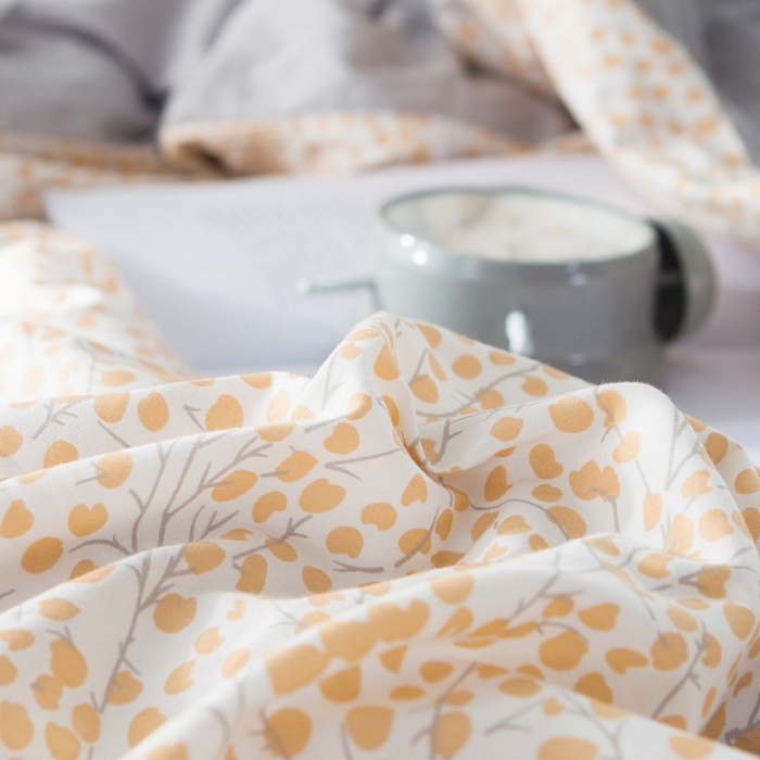 91家纺网 家纺一手货源 找家纺 涵宸家纺 新款13372流苏款加厚全棉刺绣四件套 浅忆