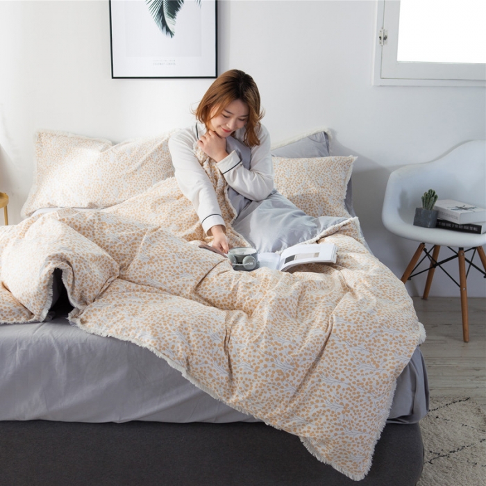 91家纺网 家纺一手货源 找家纺 涵宸家纺 新款13372流苏款加厚全棉刺绣四件套 浅忆