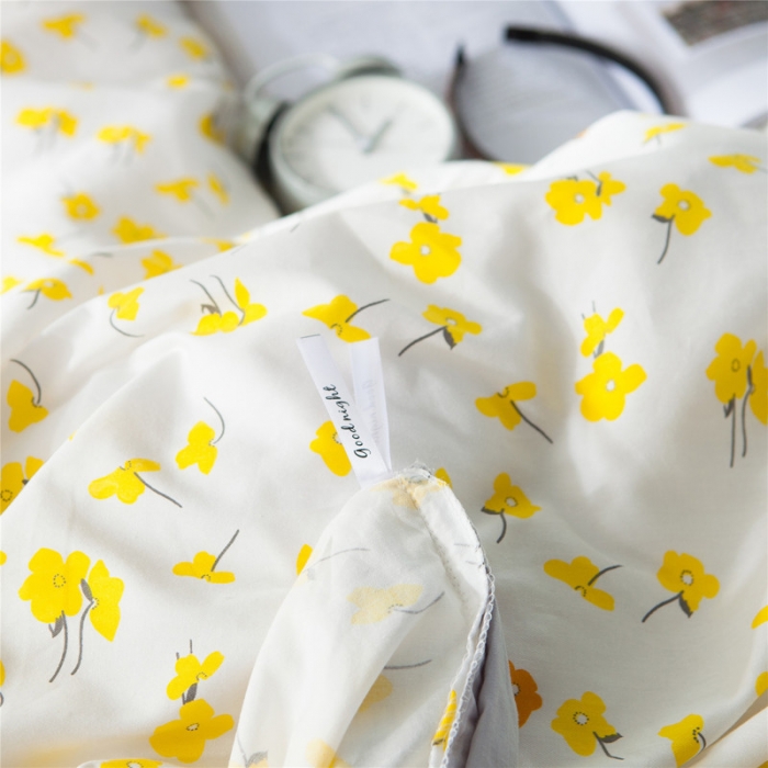 91家纺网 家纺一手货源 找家纺 涵宸家纺 新款13372流苏款加厚全棉刺绣四件套 向阳