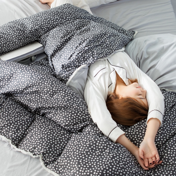 91家纺网 家纺一手货源 找家纺 涵宸家纺 新款13372流苏款全棉单品被套 眠棉