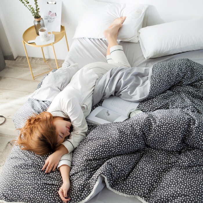 91家纺网 家纺一手货源 找家纺 涵宸家纺 新款13372流苏款全棉单品被套 眠棉