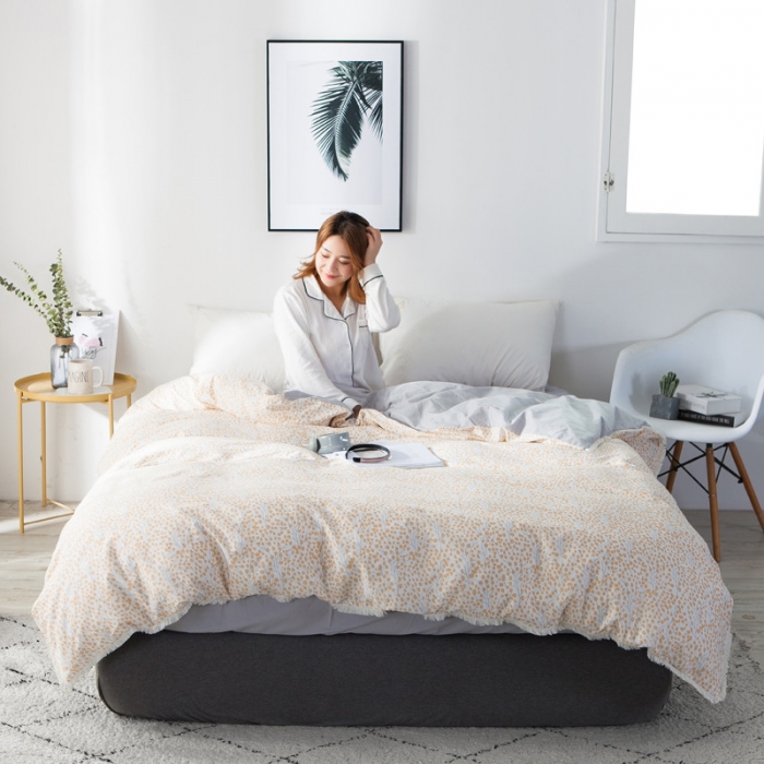 91家纺网 家纺一手货源 找家纺 涵宸家纺 新款13372流苏款全棉单品被套 浅忆