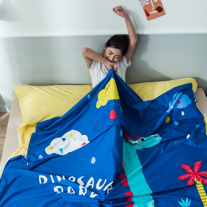 91家纺网 家纺一手货源 找家纺 涵宸家纺 新款全棉大版平网-睡袋恐龙乐园