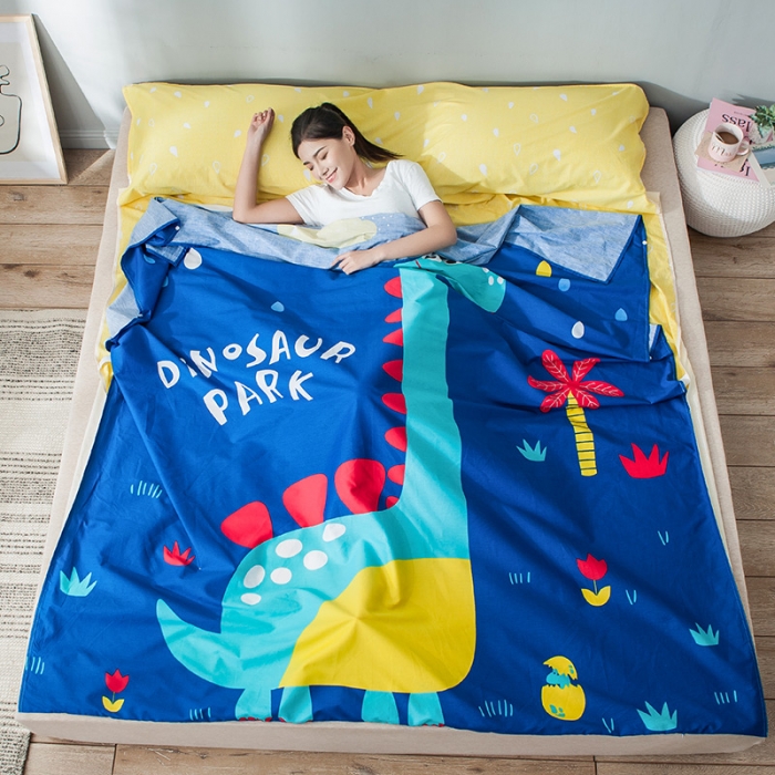 91家纺网 家纺一手货源 找家纺 涵宸家纺 新款全棉大版平网-睡袋恐龙乐园