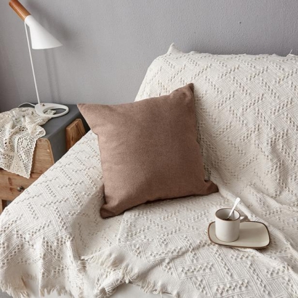 91家纺网 家纺一手货源 找家纺 希诺家居 纯色素色雪尼尔棉花线抱枕北欧风港式风沙发靠垫 棕色