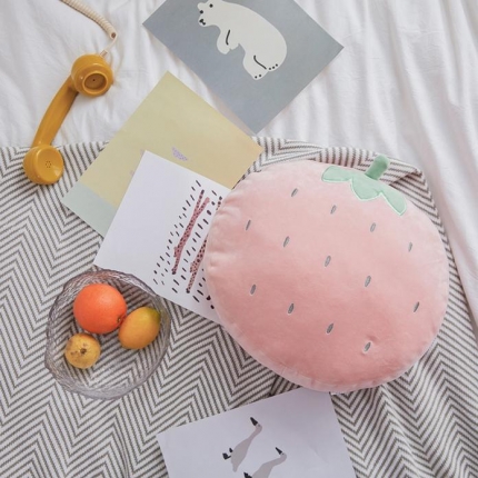 91家纺网 家纺一手货源 找家纺 （总）希诺 2019新款清新水果刺绣抱枕