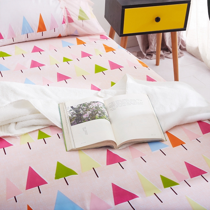 91家纺网 家纺一手货源 找家纺 米粒家纺 磨毛床裙系列 森林小镇