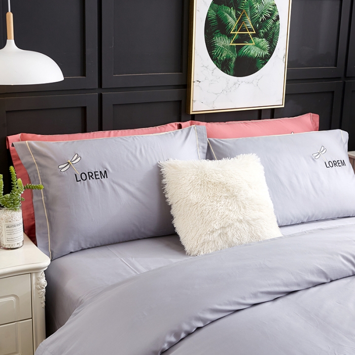 91家纺网 家纺一手货源 找家纺 久典家纺 2018新款60S长绒棉绣花四件套 蜻蜓绣-淡灰