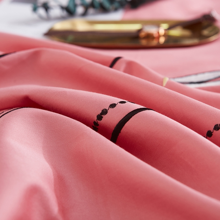 91家纺网 家纺一手货源 找家纺 久典家纺 2018新款60S长绒棉绣花四件套 蜻蜓绣-玫红