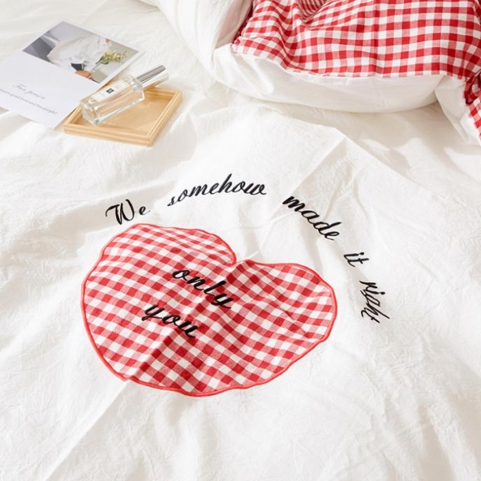 91家纺网 家纺一手货源 找家纺 久典家纺 2018新色织水洗棉绣花四件套潘多拉系列 粉格