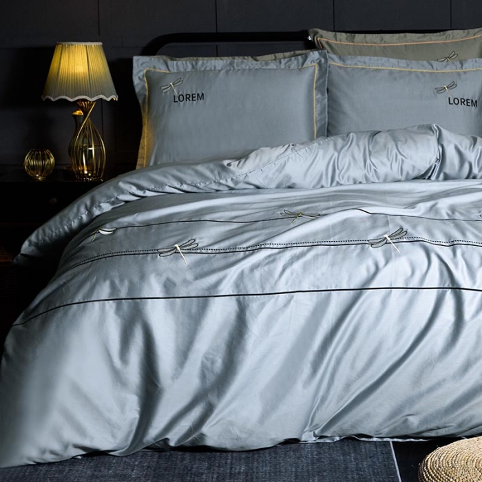 91家纺网 家纺一手货源 找家纺 久典家纺 2019年60S长绒棉蜻蜓绣四件套 灰色