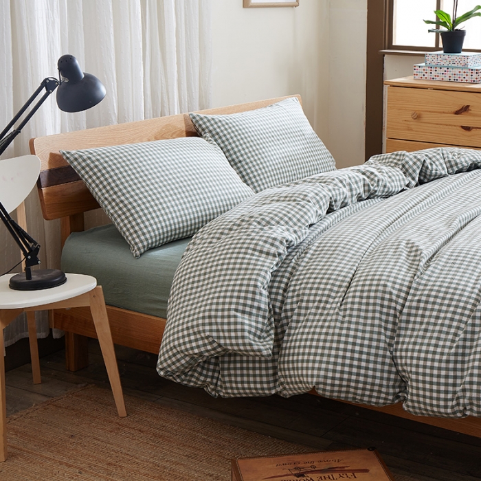 91家纺网 家纺一手货源 找家纺 久典家纺2019色织水洗棉基础款系列汇总四件套床单款浅绿小格