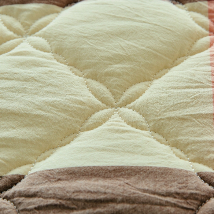 91家纺网 家纺一手货源 找家纺 久典家居 2019新款色织全棉水洗棉夹棉床笠 粉大格