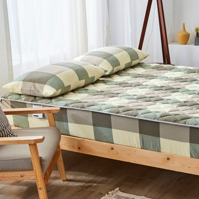 91家纺网 家纺一手货源 找家纺 久典家居 2019新款色织全棉水洗棉夹棉床笠 绿大格