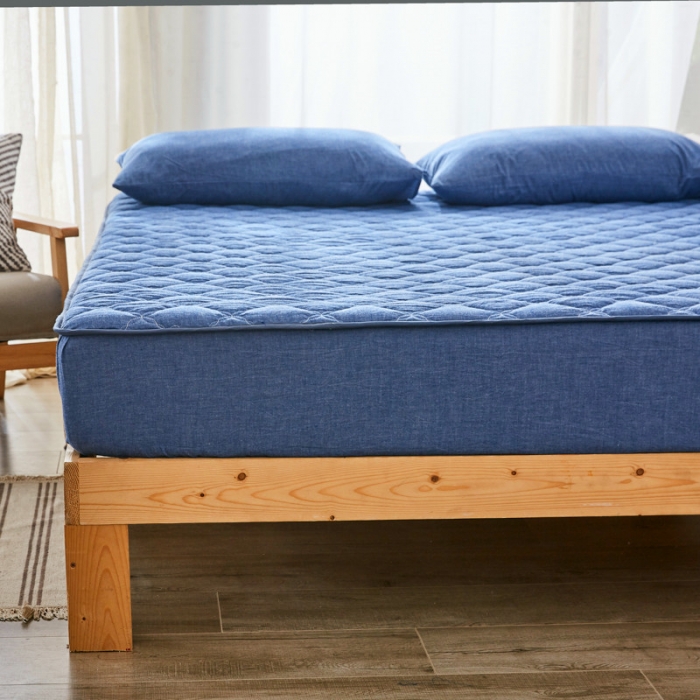 91家纺网 家纺一手货源 找家纺 久典家居 2019新款色织全棉水洗棉夹棉床笠 运动蓝