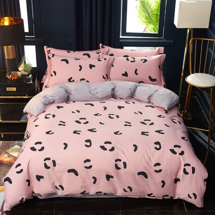 91家纺网 家纺一手货源 找家纺 雲归梦 2019全棉活性大版简约卡通风格四件套 小恋曲粉