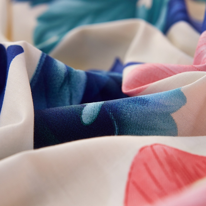 91家纺网 家纺一手货源 找家纺 雲归梦家纺2019新款13372全棉活性大版四件套 锁珠帘粉