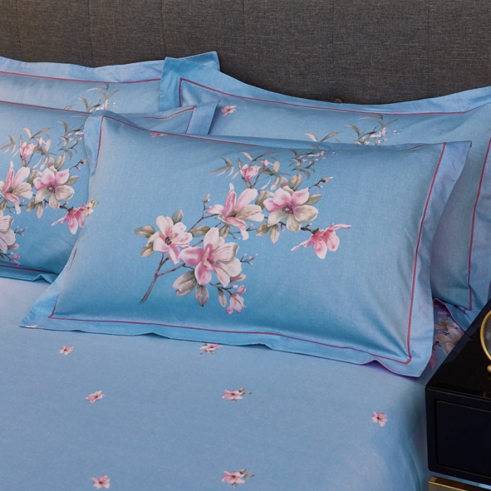 91家纺网 家纺一手货源 找家纺 雲归梦家纺 2019新款13372全棉活性大版四件套 花意粉