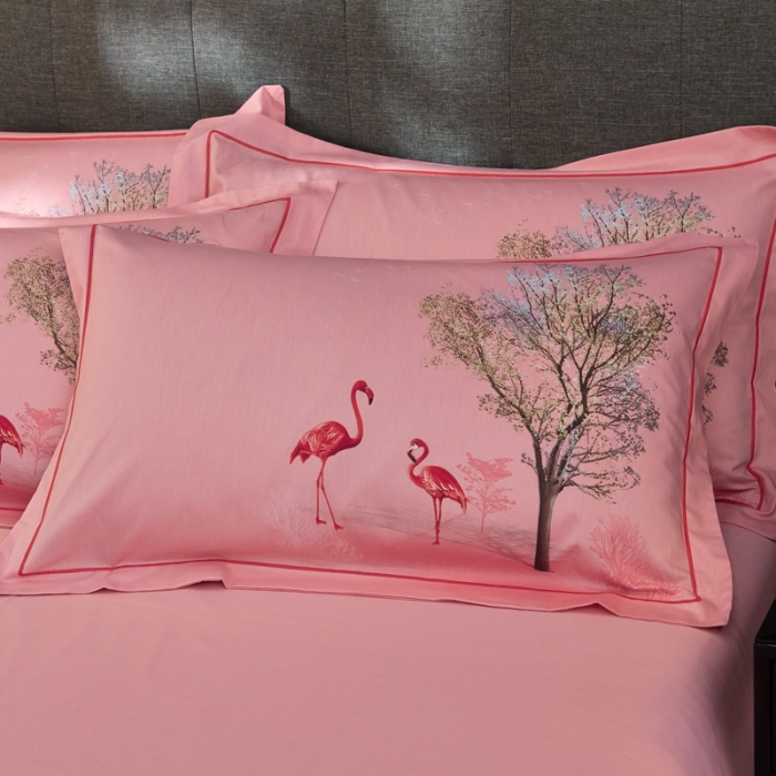 91家纺网 家纺一手货源 找家纺 雲归梦家纺2019新款13372全棉活性大版四件套罗拉之翼紫