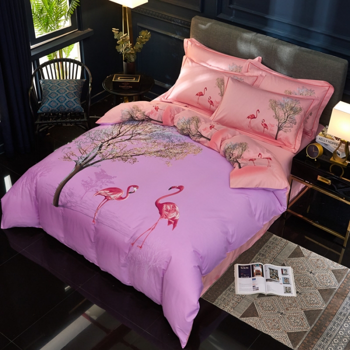 91家纺网 家纺一手货源 找家纺 雲归梦家纺2019新款13372全棉活性大版四件套罗拉之翼紫