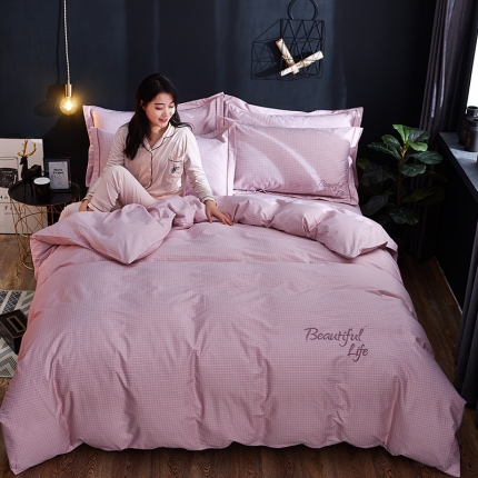 91家纺网 家纺一手货源 找家纺 雲归梦 北欧简约全棉绣花四件套 圣托里尼-格粉