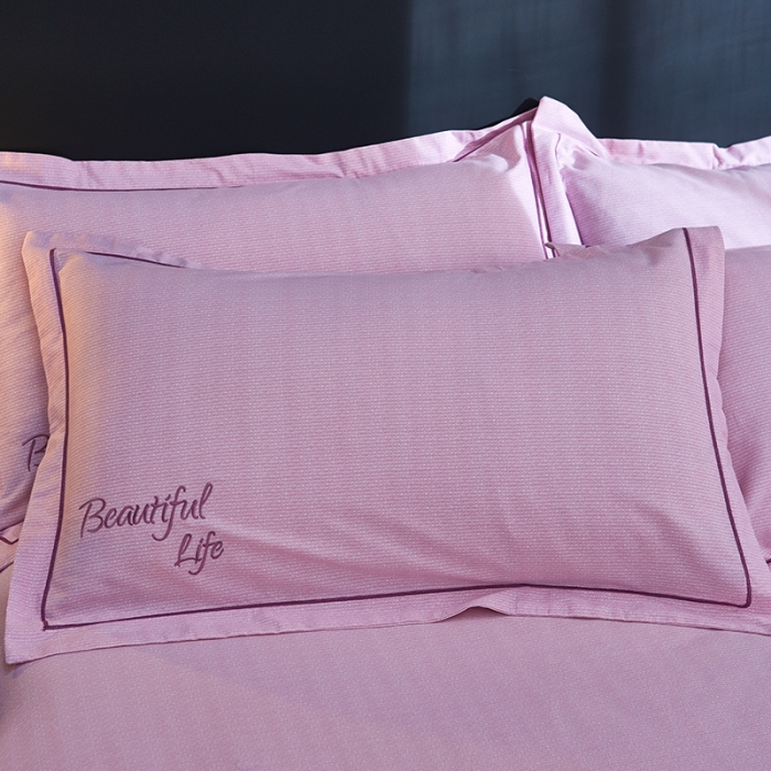 91家纺网 家纺一手货源 找家纺 雲归梦 北欧简约全棉绣花四件套 圣托里尼-粉紫