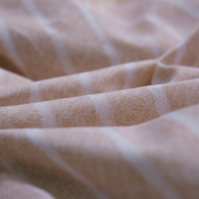 91家纺网 家纺一手货源 找家纺 雲归梦 北欧简约全棉绣花四件套 圣托里尼-橘咖