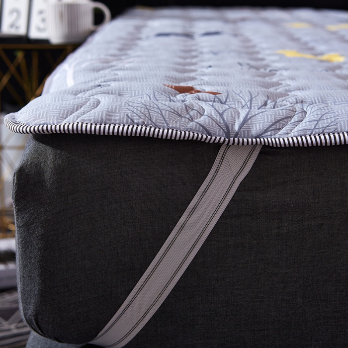 91家纺网 家纺一手货源 找家纺 （总）寐珂家纺 2025新款学生绗缝薄款印花防滑床垫