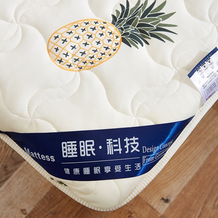 91家纺网 家纺一手货源 找家纺 寐珂家纺 新款6cm厚水洗棉床垫 菠萝派