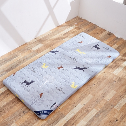 91家纺网 家纺一手货源 找家纺 寐珂家纺 新款6cm厚水洗棉床垫 动物森林