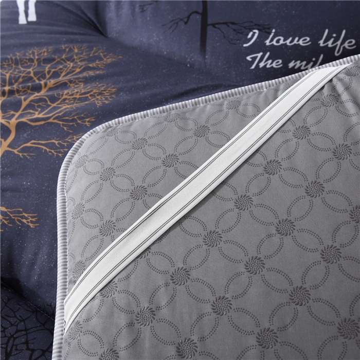 91家纺网 家纺一手货源 找家纺 爱喔家纺 2018新款加厚磨毛床垫 麋鹿