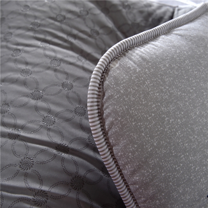 91家纺网 家纺一手货源 找家纺 爱喔家纺 2018新款加厚磨毛床垫 幸福空间