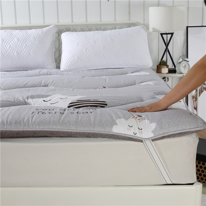 91家纺网 家纺一手货源 找家纺 爱喔家纺 2018新款加厚磨毛床垫 幸福空间