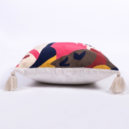 91家纺网 家纺一手货源 找家纺 （总）918家纺 刺绣抱枕慕斯粉黛系列