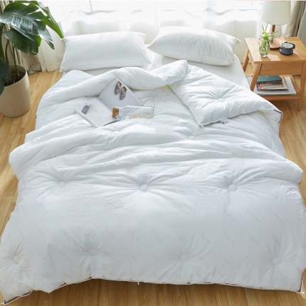 91家纺网 家纺一手货源 找家纺 918家纺 13372全棉珠光印花春秋被彩虹被 白色