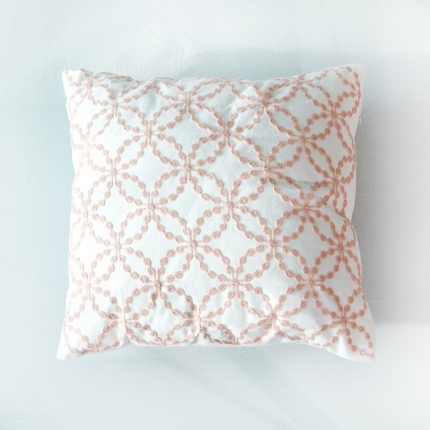 91家纺网 家纺一手货源 找家纺 （总）918家纺 全棉毛巾拉链绣抱枕正方形款