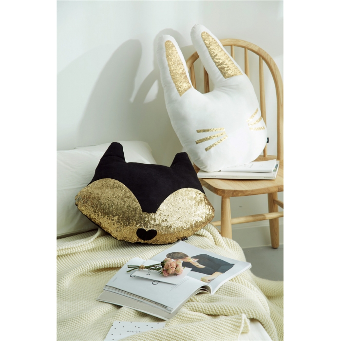 91家纺网 家纺一手货源 找家纺 （总）918家纺 bling bling亮片抱枕 不可拆卸