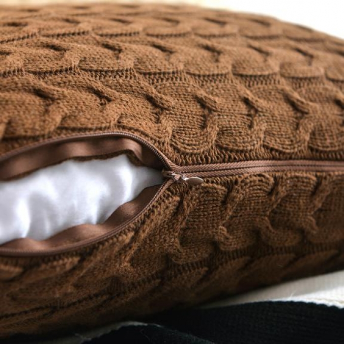 91家纺网 家纺一手货源 找家纺 （总）918家纺 双麻花针织抱枕