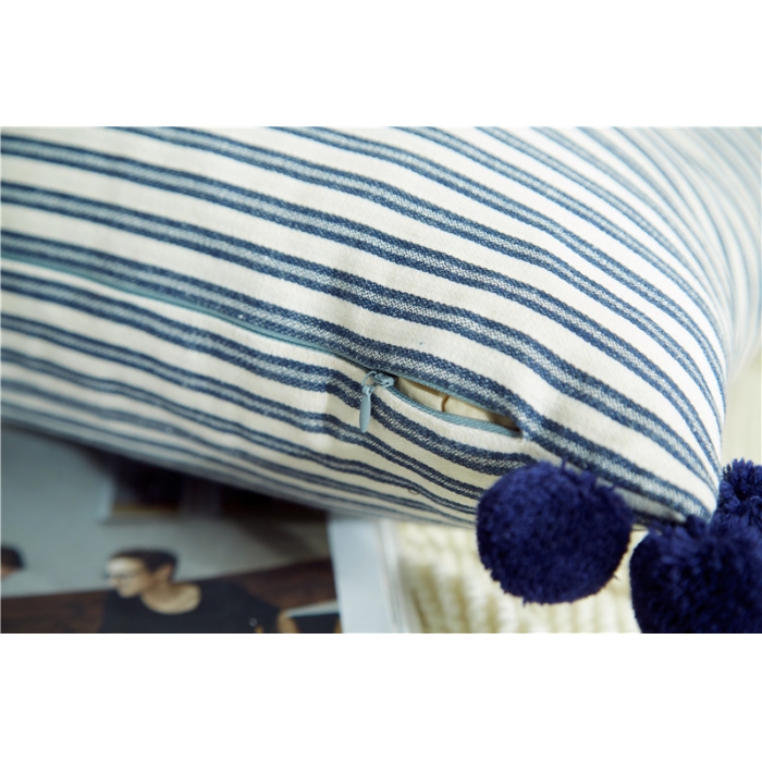 91家纺网 家纺一手货源 找家纺 （总）918家纺 卡乐球球纯棉色织条纹抱枕