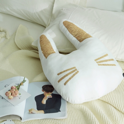 91家纺网 家纺一手货源 找家纺 （总）918家纺 bling bling亮片抱枕 不可拆卸