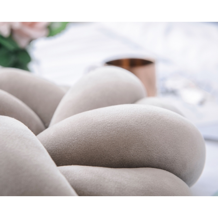 91家纺网 家纺一手货源 找家纺 （总）918家纺 新款手工抱枕