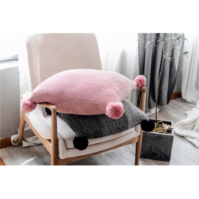 91家纺网 家纺一手货源 找家纺 （总）918家纺 渐变纹四角挂球抱枕