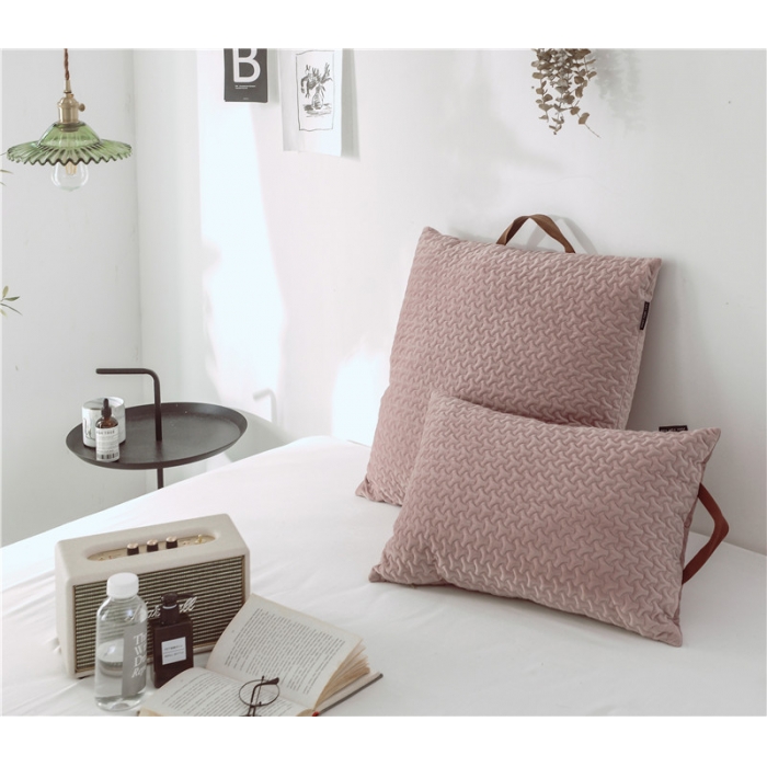 91家纺网 家纺一手货源 找家纺 （总）918家纺 2021新款立体压花抱枕