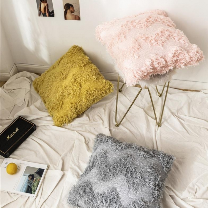 91家纺网 家纺一手货源 找家纺 918家纺 2021新款羽妃绒抱枕 雅灰