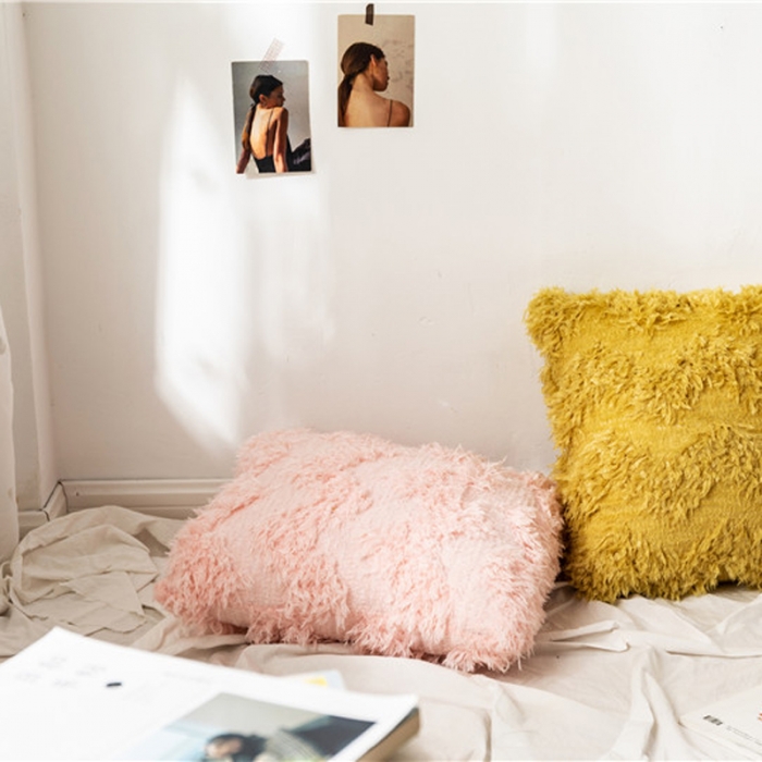 91家纺网 家纺一手货源 找家纺 918家纺 2021新款羽妃绒抱枕 樱粉