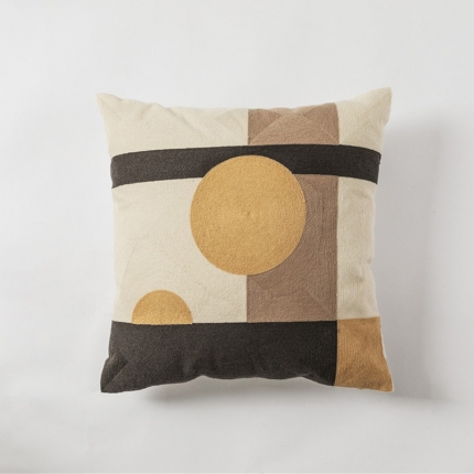 91家纺网 家纺一手货源 找家纺 918家纺 2021新款全棉刺绣抱枕 伯尼（黄）