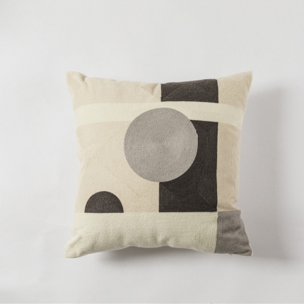 91家纺网 家纺一手货源 找家纺 918家纺 2021新款全棉刺绣抱枕 伯尼（灰）