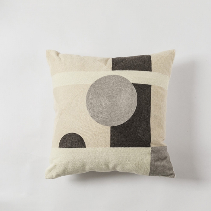 91家纺网 家纺一手货源 找家纺 918家纺 2021新款全棉刺绣抱枕 伯尼（灰）