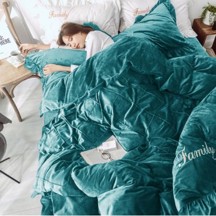 91家纺网 家纺一手货源 找家纺 （总）索飞特家纺 2020冬款水晶绒刺绣床笠款四件套